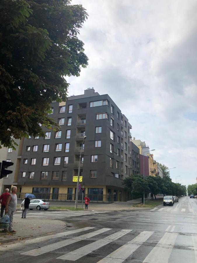 Klimatyzowany Apartament Wenecja Z Garazem Podziemnym Kielce Bagian luar foto