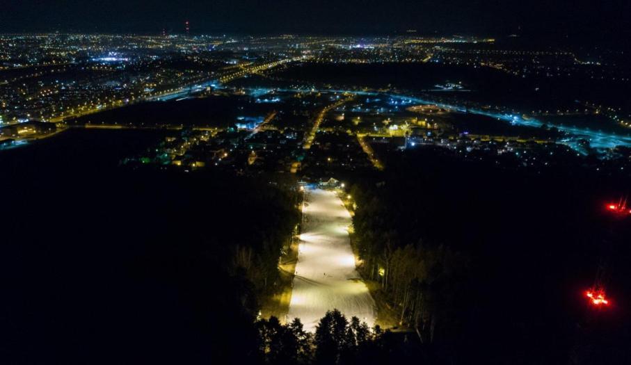 Klimatyzowany Apartament Wenecja Z Garazem Podziemnym Kielce Bagian luar foto